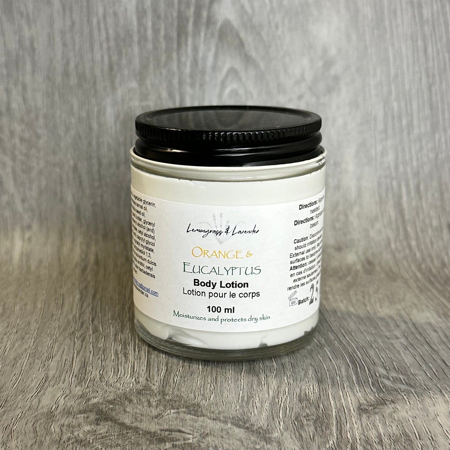 Lotion pour le corps à l'orange et à l'eucalyptus