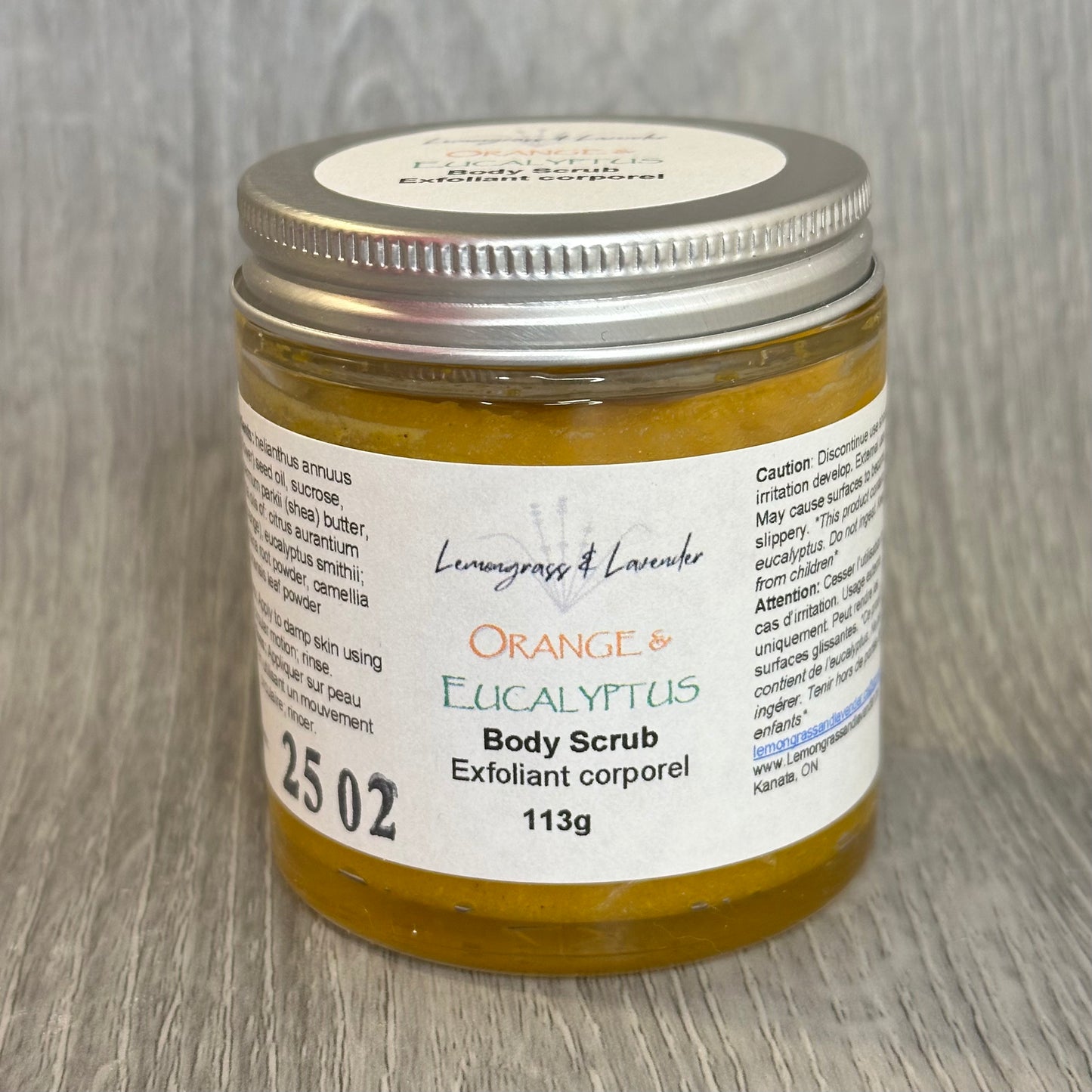 ORANGE &
CUCALYPTUS
Body Scrub
Exfoliant corporel