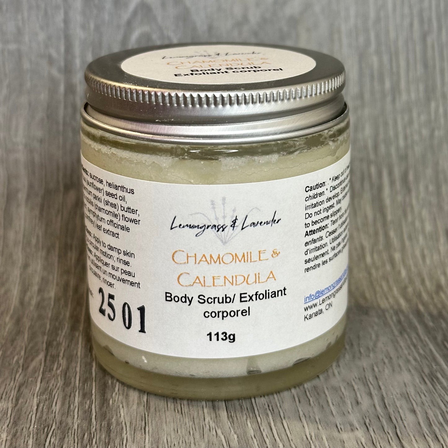 CHAMOMILE & CALENDULA
Body Scrub/ Exfoliant
corporel