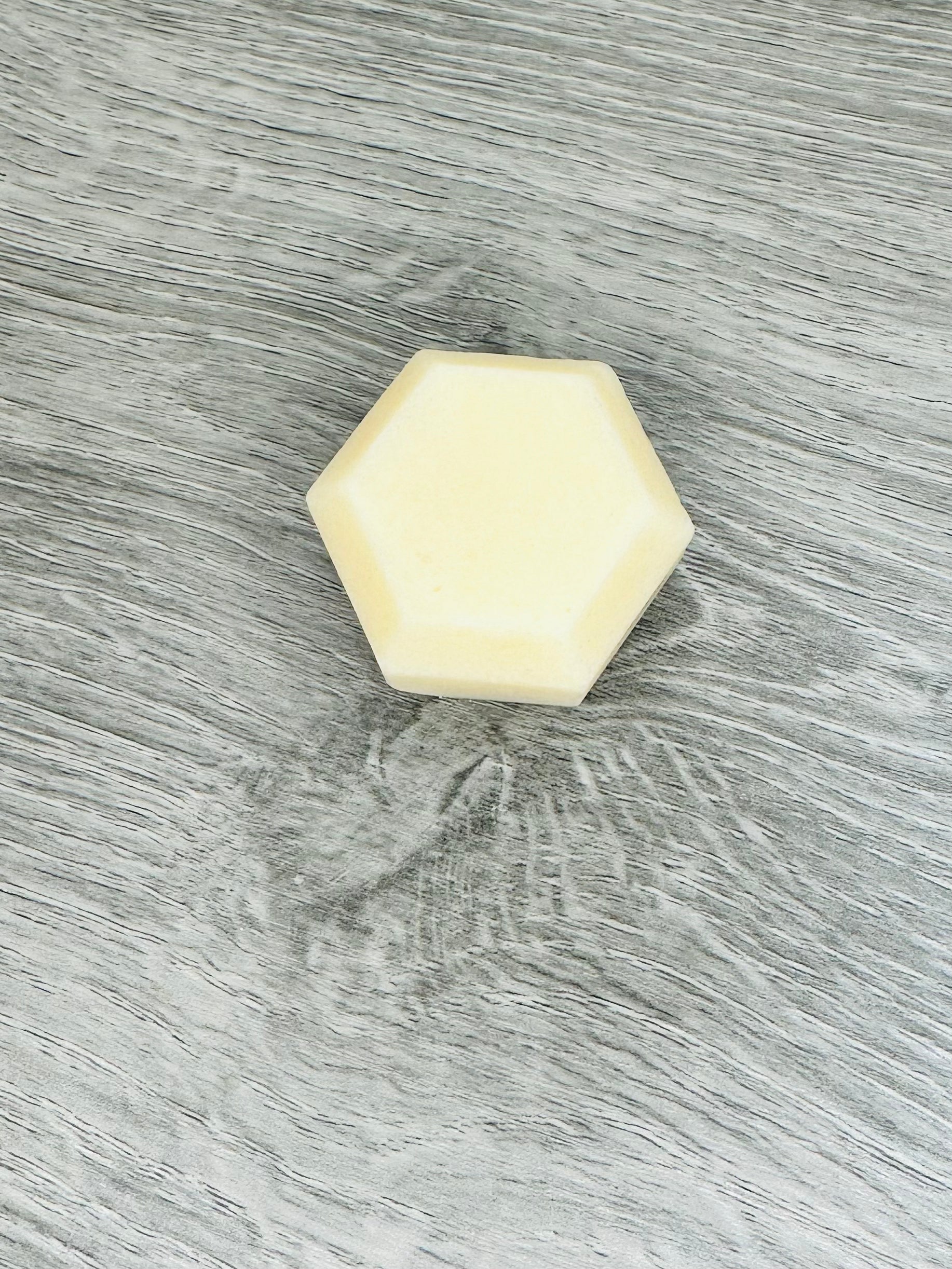 Tame Hair Serum Bar